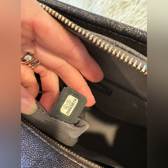 CHANEL Metallic Caviar Chevron Quilted Medium Gabrielle Hobo Dark Silver Gold - Picture 12 of 12